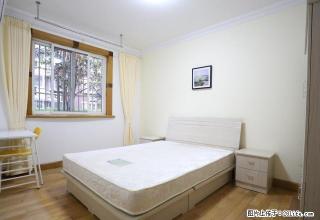 (单间出租)家电全配 精装近地铁 民用水电 免佣金 免租金 住房免费维修 - 上海28生活网 sh.28life.com
