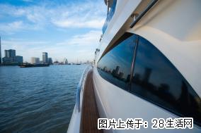 黄浦江夜游新玩法 靠谱游艇租赁公司推荐