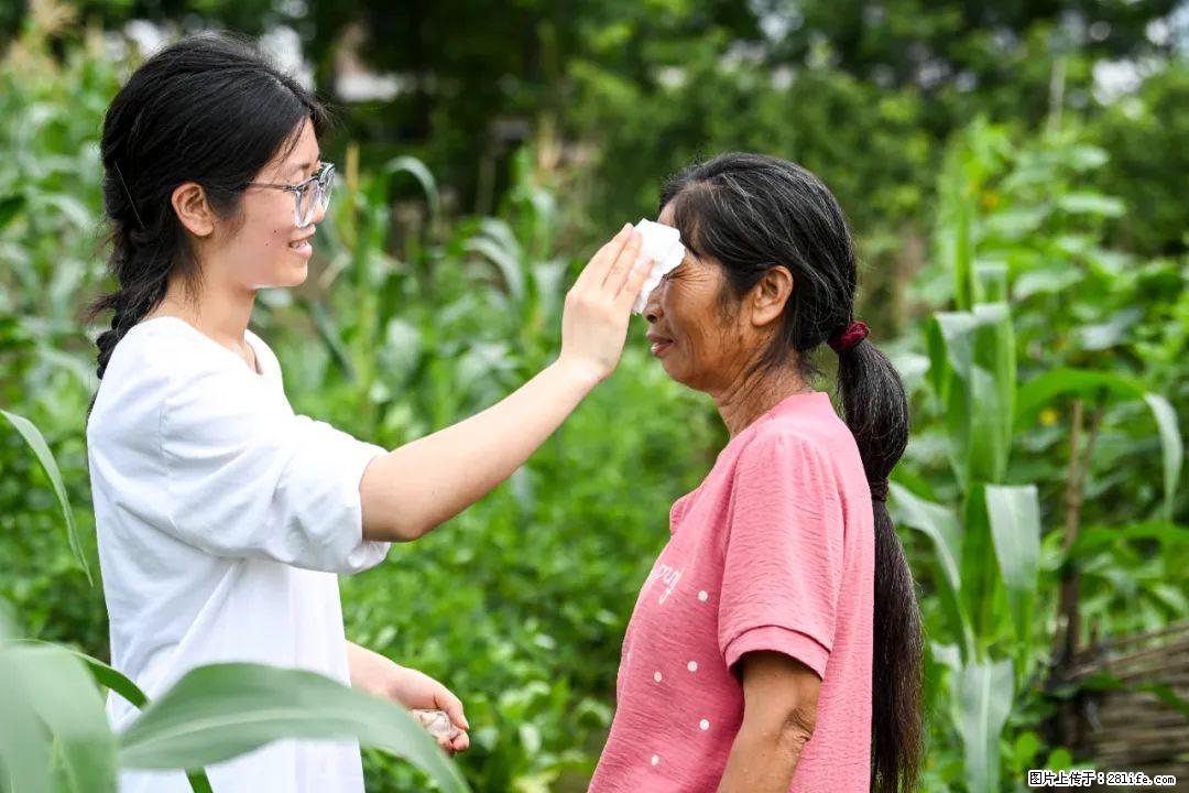 全网追的“扁担女孩”，找了一份暑假工，时薪12元 - 上海生活资讯 - 上海28生活网 sh.28life.com